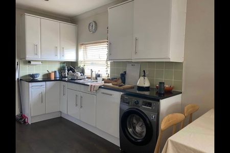 2 Bed Flat, Valliere Road, NW10 - Photo 5