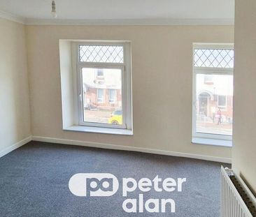 2 bedroom property to rent - Photo 1