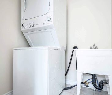 For Lease - 8 Hobart Gardens, Brampton, Ontario - Photo 6