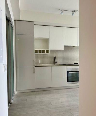 For Lease - 898 Portage Parkway Unit# Shared Unit 3107, Vaughan, Ontario - Photo 4