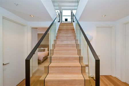 4 bedroom penthouse to rent - Photo 3