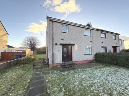 3 bedroom property to rent in Renfrew - Photo 2