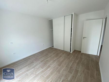 Location Appartement 2 pièces 43m² JOUE LES TOURS 37300 - Photo 2