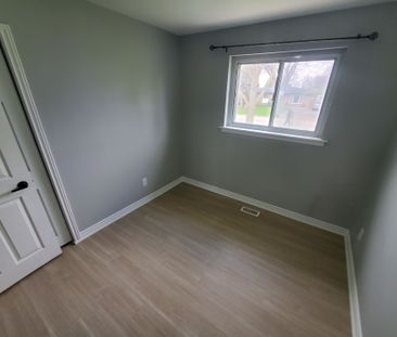 For Lease - 9 Belmont Drive, Brampton, Ontario - Photo 6