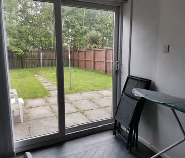 Room in a Shared House, Darncombe Close, M16 - Photo 3