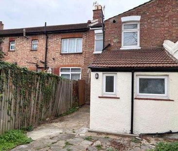 Winchester Road, Edmonton, N9 - Photo 3