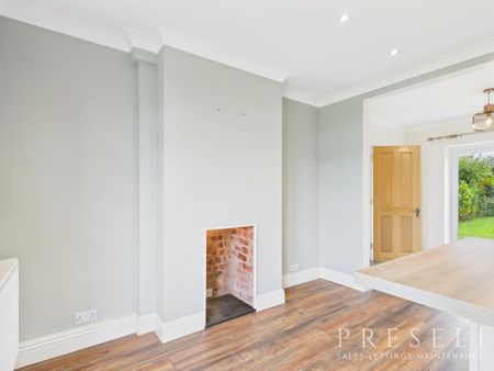 3 bedroom detached house to rent - Photo 2