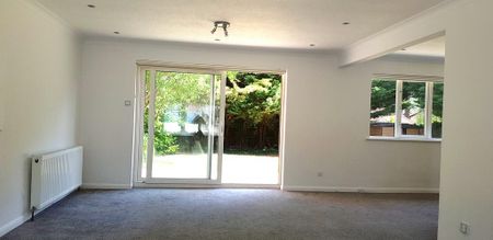 5 bedroom detached house to rent - Photo 4