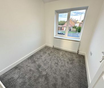 4 bedroom terraced house to rent - Photo 3