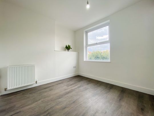 Colchester Avenue Flat 4, Penylan - Photo 1