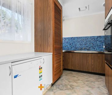 “BRIGHT & SUNNY | LOW MAINTENANCE | IDEAL LOCATION” - Photo 5