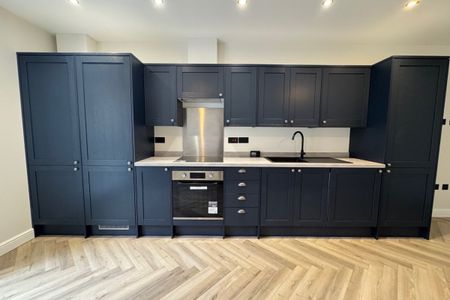 Burlington Place - Photo 3