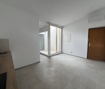 Location Appartement 2 pièces 30m² MARSEILLE 7ème - Photo 3