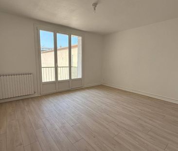 Location appartement rénové 4 pièces 73.84 m² à Romans-sur-Isère (2... - Photo 3