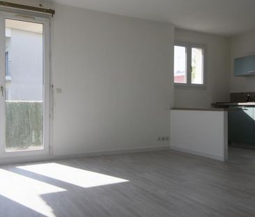 Location Appartement 2 pièces 45m² - Photo 3