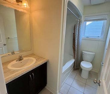 For Lease - 167 Gravel Ridge Trail, Kitchener, Ontario - Photo 1