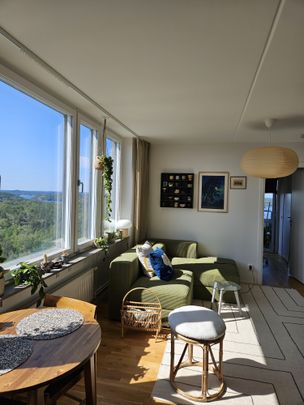 Ålgrytevägen, Skärholmen - Photo 1