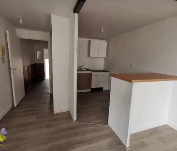 Location Appartement 3 pièces 66m² TOURLAVILLE 50110 - Photo 6