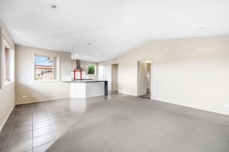 4/6 Clarence Crescent, Rokeby, TAS 7019 - Photo 4