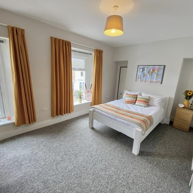 5 bedroom house share to rent - Photo 1