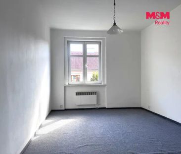 Pronájem bytu 2+1 v Ústí nad Labem, ul. Vilová Ulička - Fotografie 1