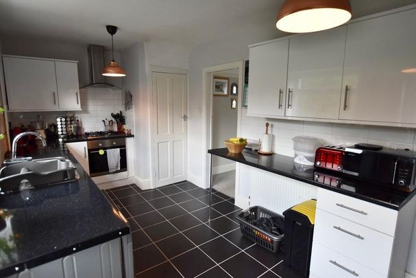 2 bedroom semi-detached house to rent - Photo 1