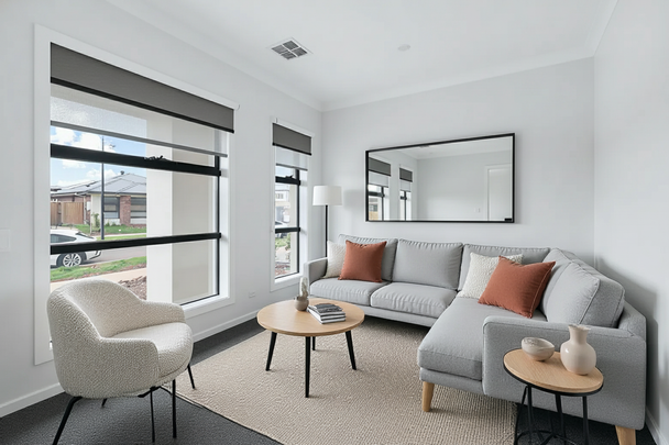 Brand New Luxury Family Home in Prime Aintree Location ! - Photo 1