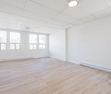 For Lease - 571 St Clair Avenue, Toronto, Ontario - Photo 1