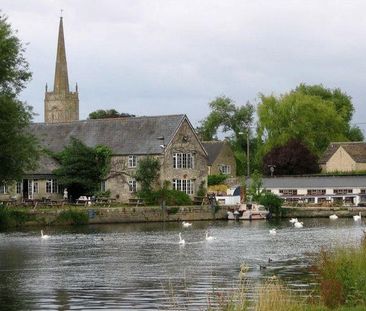 3 bedroom semi-detached house to rent - Photo 6