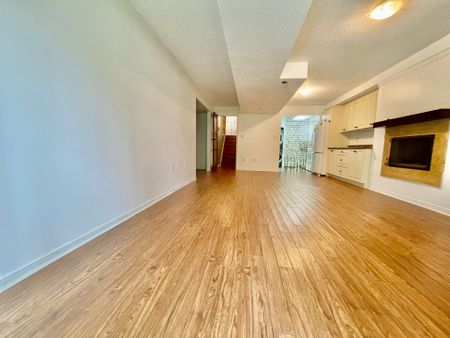 For Lease - 204 COUNTRY Lane, Barrie, Ontario - Photo 3