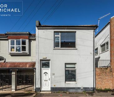 5 bedroom terraced house to rent - Photo 6