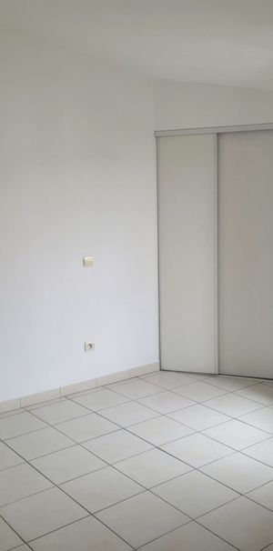 Lézignan-Corbières – Location Appartement – 83.03 m² – 540€ CC / mois - Photo 1