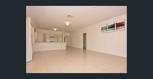 Family fun on Fitzgerald! - Photo 1