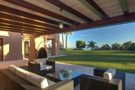 Luxury Villa for rent in The Golden Mile, Spain - Photo 5