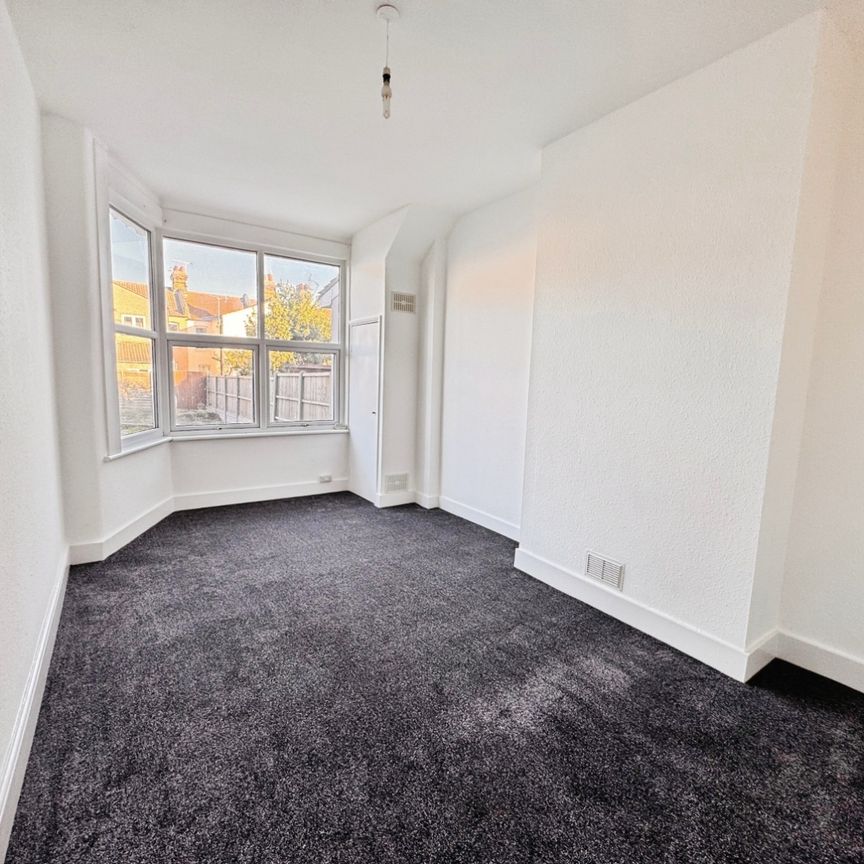 Cliff Avenue, Westcliff-On-Sea - Photo 1