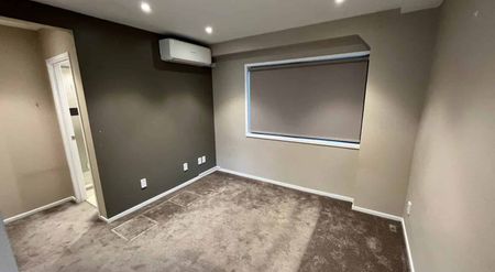 Downstairs Two Bedroom unit with plenty of space - Photo 2