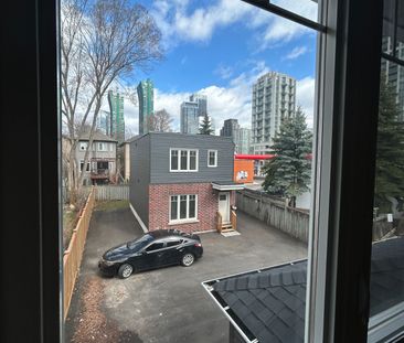 For Lease - 12 Franklin Avenue Unit# B, Toronto, Ontario - Photo 4