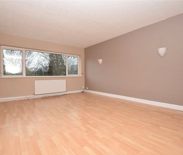 12, Sandhill Court, Leeds, West Yorkshire, LS17 6AH - Photo 1