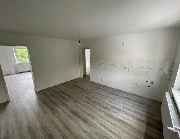 Helle, kernsanierte 2,5 Zimmer Wohnung in Gelsenkirchen mit Garte - Foto 1