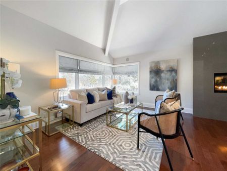 For Lease - 68 Whittaker Crescent, Toronto, Ontario - Photo 2