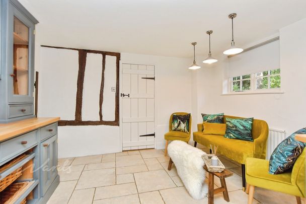 4 bedroom detached house to rent - Photo 1