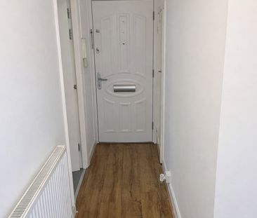 3 Bed Flat, Arlington Lodge, SW2 - Photo 5