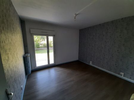 Location - Appartement T4 - 79 m² - Maîche - Photo 5