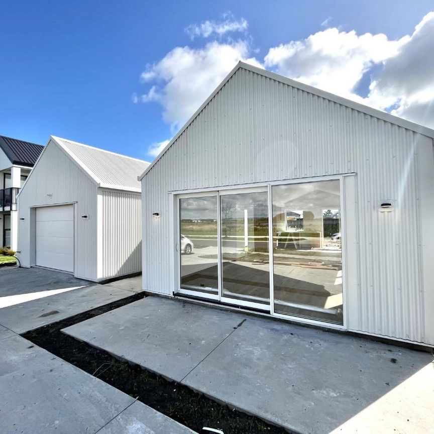 Stunning Home - Photo 1