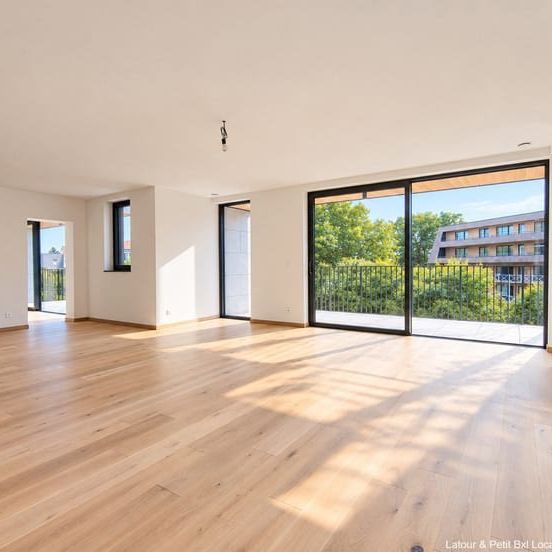 Appartement te huur - Photo 1