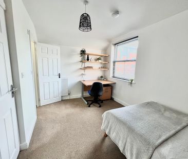 3 Bedrooms, En-suite, 3 Old Silk Yard – Student Accommodation Coventry - Photo 5