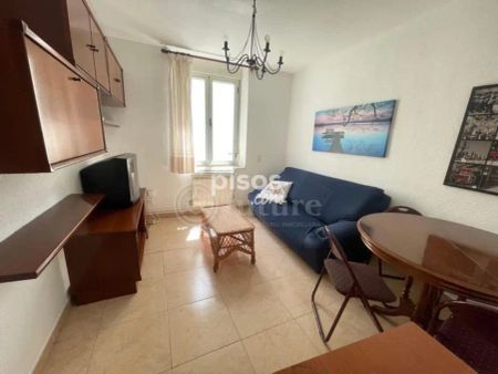 Piso en alquiler en Calle del Cid - Photo 2