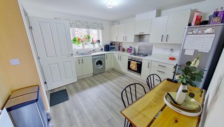 Brooklands Avenue, Seacroft - Photo 5