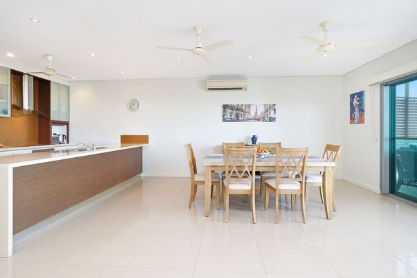 Fully equipped and fully furnished - ready to move in! - Photo 1