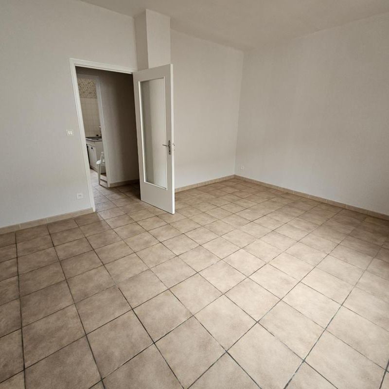 Location Appartement 3 pièces 56m² LE CREUSOT 71200 - Photo 1